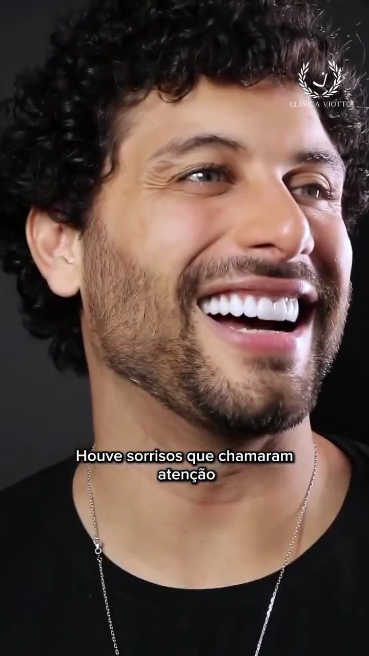 Paciente durante a etapa de avaliação do sorriso.